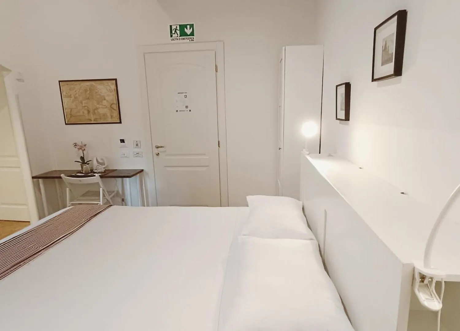 Piccolo Trevi Suites Rome Italy