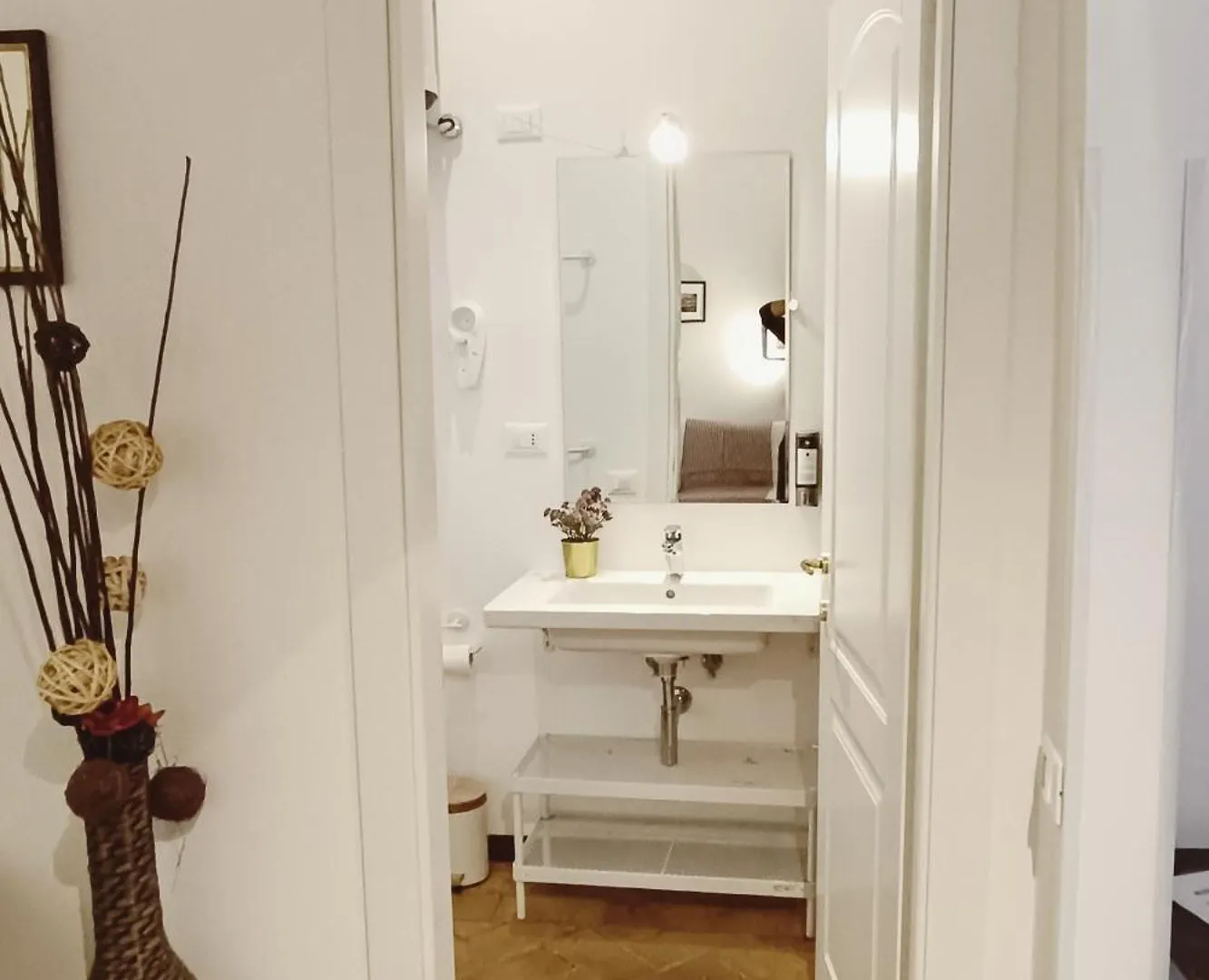 Piccolo Trevi Suites Rome Guest house