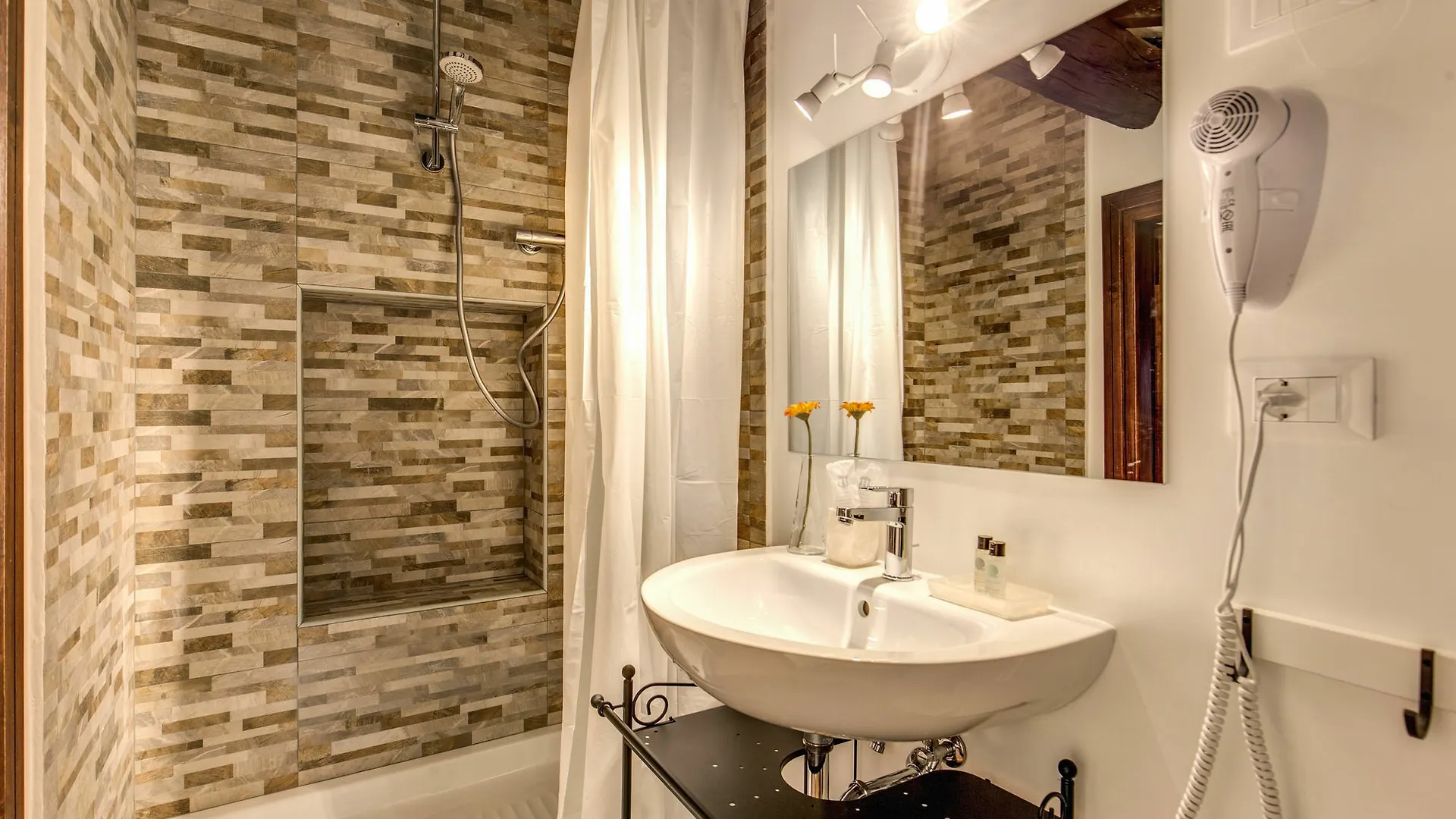 Guest house Piccolo Trevi Suites Rome