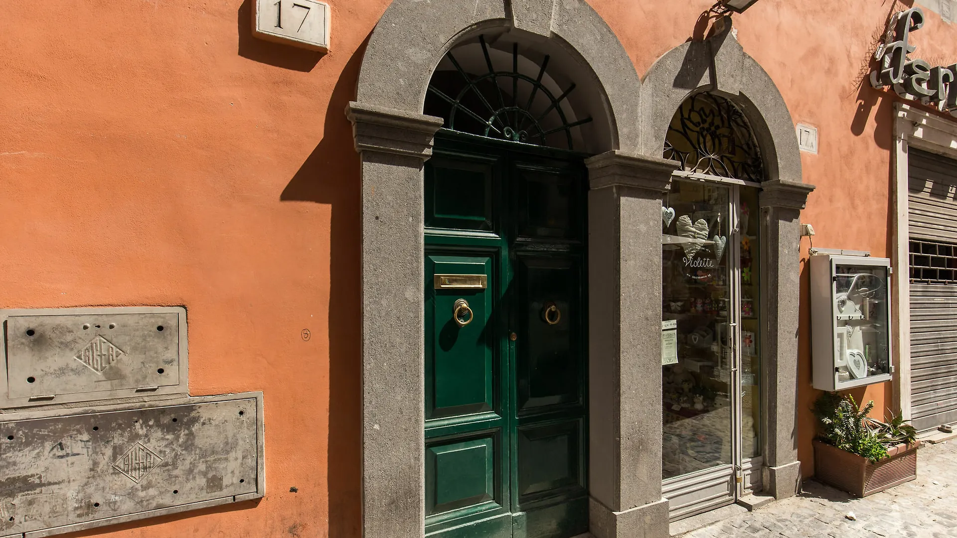 Piccolo Trevi Suites Rome Guest house
